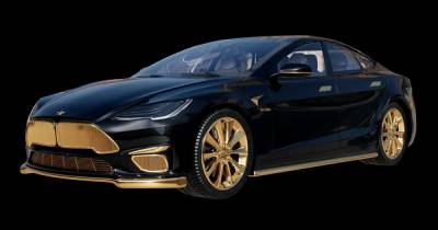Золотая Tesla. В России покрыли настоящим золотом электрокар Model S (видео)