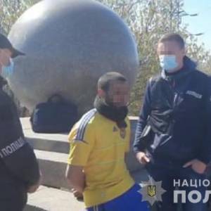Расчлененное тело в сумке: в Киеве задержали подозреваемого в жестоком убийстве. Фото
