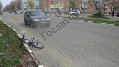 В Ефремове автомобиль сбил 10-летнего велосипедиста