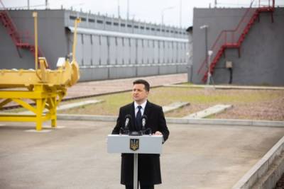 Киев обещает перейти к несуществующим атомным реакторам из США