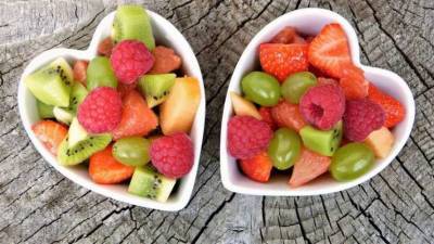 Ученые назвали фрукты и ягоды, которые провоцируют мигрень