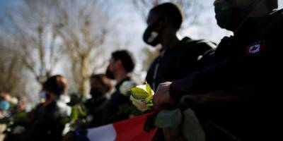 Военные во Франции заявили об угрозе «гражданской войны»