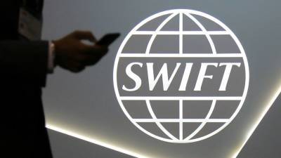 Европарламент призвал отключить Россию от SWIFT
