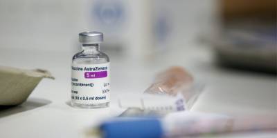 Более миллиона доз. Польша планирует поставить вакцину AstraZeneca в Украину в мае-июне — правительство