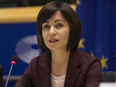 Президент Молдавии распустила пророссийский парламент