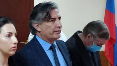 Мужчина потребовал через суд вернуть 43 млн рублей за услуги Пашаева
