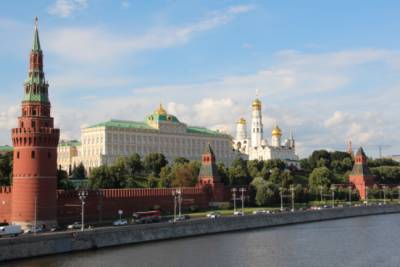 Политолог Валерий Коровин: «Шавки, лающие на Россию, будут снова целовать русский сапог»