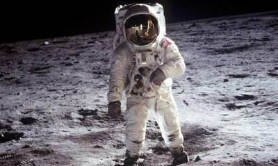 Нил Армстронг - Майкл Коллинз - Умер астронавт из первой лунной миссии - capital.ua