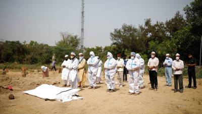 Второй самолет МЧС с гуманитарной помощью вылетел в Индию