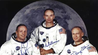 Нил Армстронг - Майкл Коллинз - В США умер пилот командного модуля первой лунной миссии - svoboda.org - Вашингтон