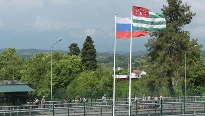 Абхазия на перепутье: как дальше выстраивать отношения с Сухумом?