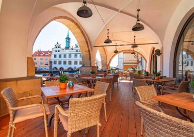 Назван ориентировочный срок открытия террас ресторанов в Чехии