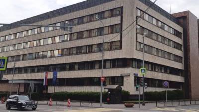 Россия вышлет 7 сотрудников посольств Словакии и стран Прибалтики