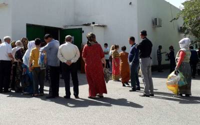 В Туркмении под страхом ареста запретили очереди в магазинах