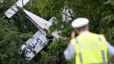 Несколько человек погибли при крушении легкомоторного самолета в США