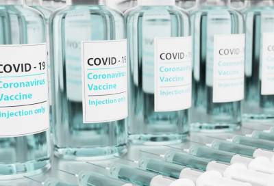 Эксперты обозначили возможные сроки повторной прививки от COVID-19