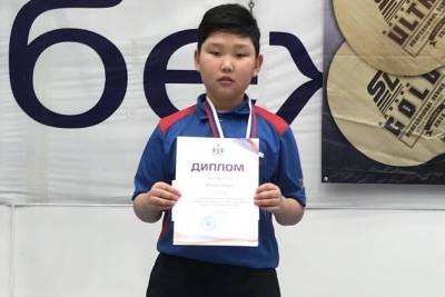 Школьник из Забайкалья завоевал 3 медали на всероссийском турнире по настольному теннису