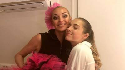 «Грим клоуна не нужен»: дочь Волочковой затравили после выступления в шоу матери