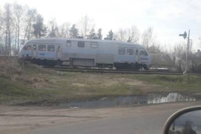 В Ивановской области под колесами поезда погиб мужчина