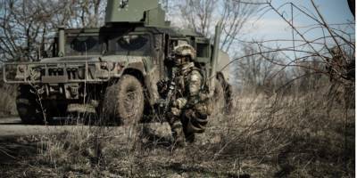 Боевики на Донбассе 15 раз нарушали перемирие: один украинский военный ранен
