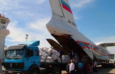 Самолеты МЧС России с грузом гуманитарной помощи приземлились в Индии