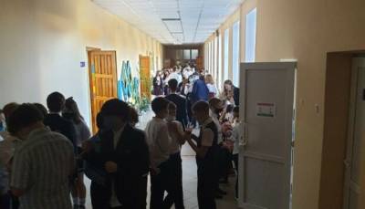 Как пройдут выпускные и линейки в одесских школах: родителей огорчили