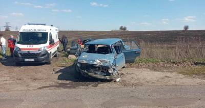 На Харьковщине столкнулись два автомобиля, семь человек в больнице (ФОТО)