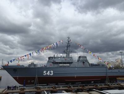 Кораблей много не бывает - Главком ВМФ России