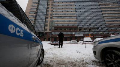 В ФСБ сообщили о задержании сторонников украинских радикалов в девяти городах РФ