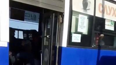 В Приморье пассажир стал "заложником" водителя автобуса