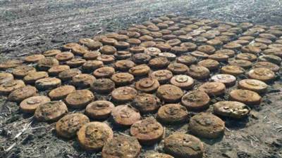 150 мин обнаружили на поле на Днепропетрощине