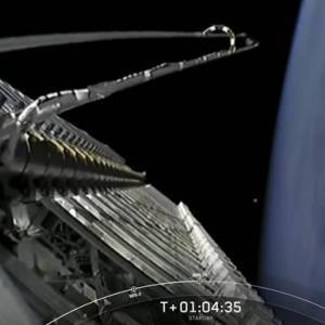 SpaceX отправила на орбиту еще одну партию спутников Starlink. Видео