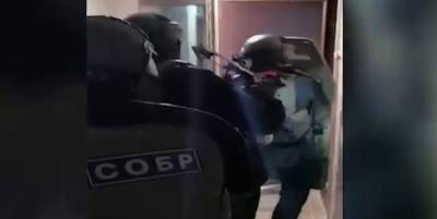 В России задержали 16 сторонников сообщества М.К.У - видео - ТЕЛЕГРАФ