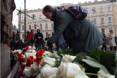 Пострадавшая при теракте в метро Петербурга отсудила у метрополитена еще 1,5 млн рублей