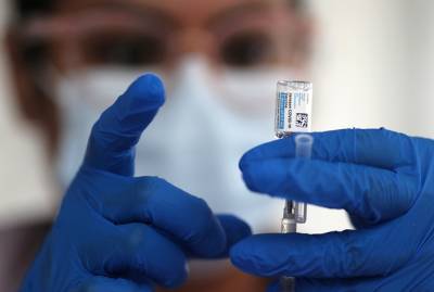 До июня Минздрав повторно вакцинирует от COVID-19 не менее 15 тысяч украинцев