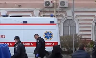 "Избивали девочки": второклассника с тяжелыми травмами спасают врачи, детали ЧП в украинской школе