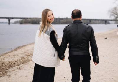 Молодая жена Виктора Павлика поддалась эмоциям на последних сроках беременности: "Танцуем с Мишаней под папу"