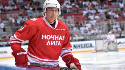 Путин поздравил "Авангард" с первым титулом в КХЛ
