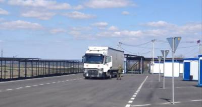 Через КПВВ «Счастье» в Луганск прибыло три автомобиля МККК. ФОТО