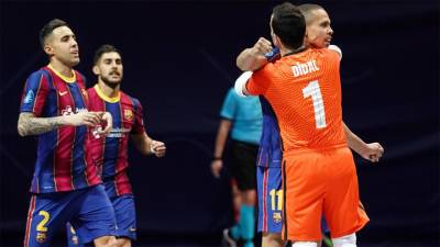 Мини-футбол. "Барселона" и "Кайрат" в полуфинале еврокубка