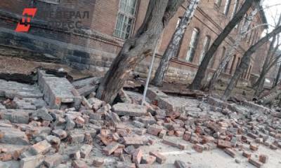 В Новосибирске рухнула стена психбольницы