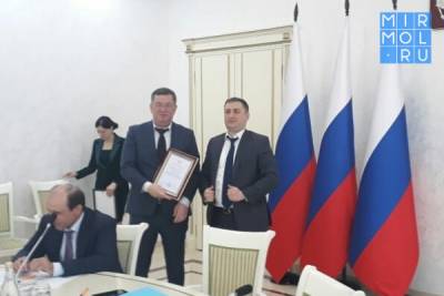 Махмуд Амиралиев получил Благодарность Главы республики Дагестан