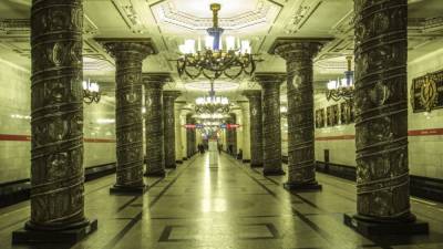 Пострадавшая при теракте в метро петербурженка отсудила 1,5 млн рублей