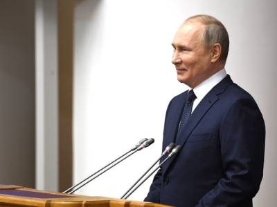 Путин: Существуют политические силы, считающие, что электричество берется прямо из розетки