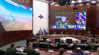 Начальник Генштаба Валерий Герасимов отметил хорошую боевую выучку личного состава Вооруженных сил