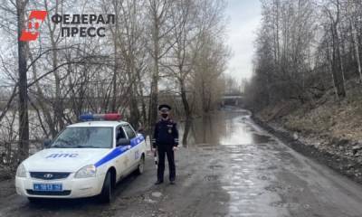 Полиция из-за паводка перекрыла дорогу до двух поселков в Новокузнецке