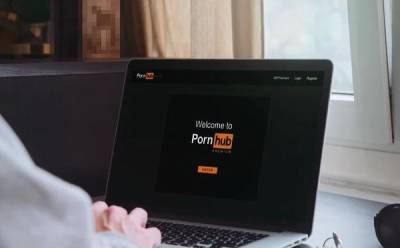 Роскомнадзор нашел на PornHub оскорбление представителей власти и нарушение права на свободу вероисповедания