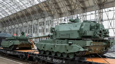 Министерство обороны России отправило из Москвы агитационный поезд