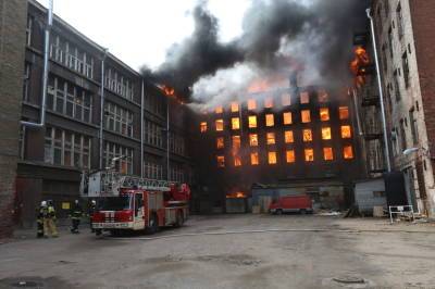 Пострадавшие при тушении «Невской мануфактуры» пожарные получат квартиры