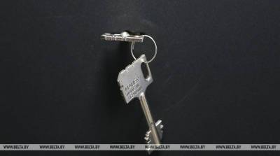 Ключи от двух арендных домов вручили работникам Петриковского рудоуправления